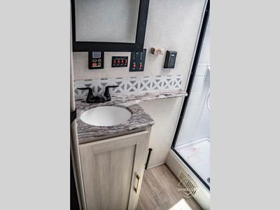2024 Forest River RV Surveyor Legend - Photo 15