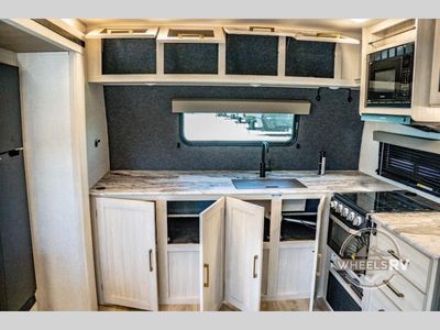 2024 Forest River RV Surveyor Legend - Photo 28