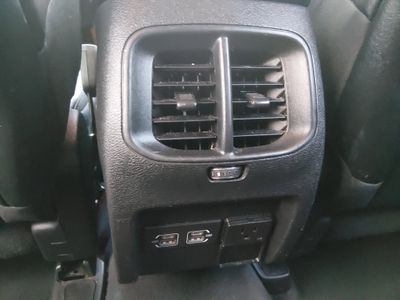 2023 Jeep Cherokee - Photo 18