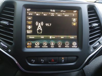 2023 Jeep Cherokee - Photo 12