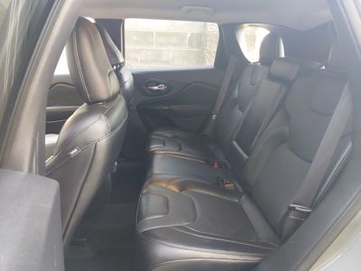 2023 Jeep Cherokee - Photo 17