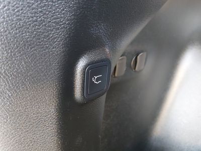 2023 Jeep Cherokee - Photo 23
