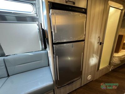 2026 Airstream International — photo 27 view