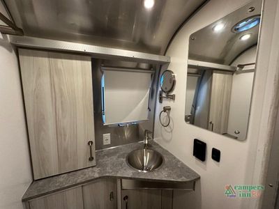 2026 Airstream International — photo 40 view