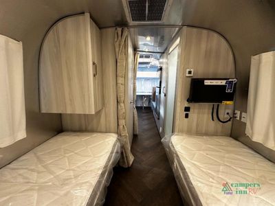 2026 Airstream International — photo 35 view
