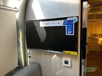 2026 Airstream International — photo 32 view