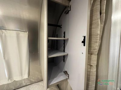 2026 Airstream International — photo 38 view