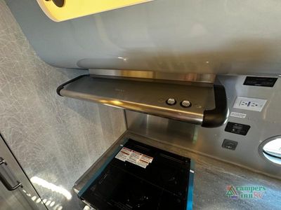 2026 Airstream International — photo 25 view