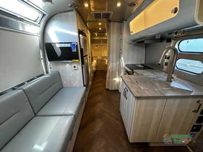 2026 Airstream International — side profile view