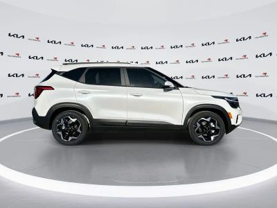 2026 Kia Seltos — photo 9 view