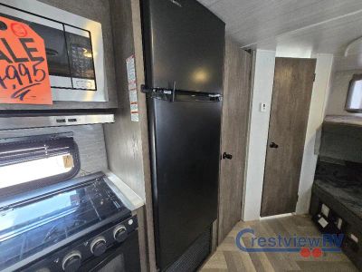2022 Forest River RV Wildwood X-Lite - Photo 21