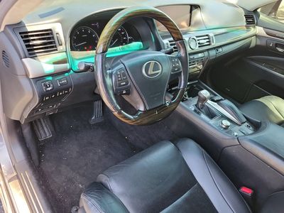 2013 LEXUS LS 460 - Photo 4