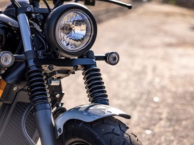 2025 Honda Shadow Phantom ABS - Photo 12
