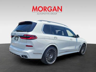 2024 BMW X7 — detail view