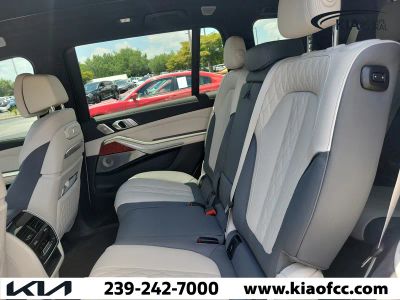 2024 BMW X7 — photo 16 view