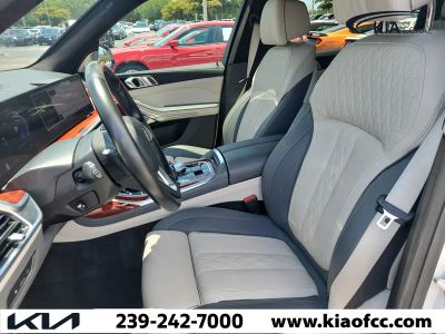 2024 BMW X7 — photo 26 view
