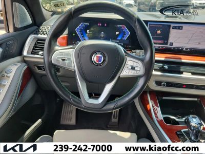 2024 BMW X7 — photo 22 view