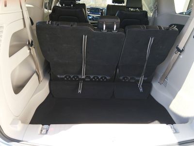 2024 Chrysler Pacifica — photo 11 view