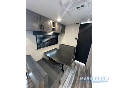 2025 Jayco Jay Flight SLX - Photo 7