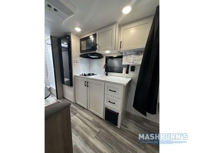 2025 Jayco Jay Flight SLX - Photo 6