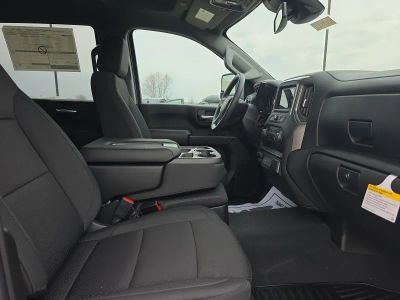 2026 Chevrolet Silverado 2500HD — photo 15 view