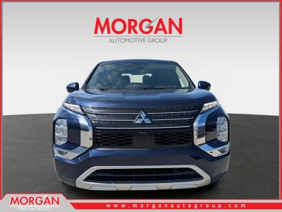 2024 Mitsubishi Outlander — photo 8 view