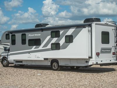 2026 Thor Motor Coach Four Winds - Photo 2