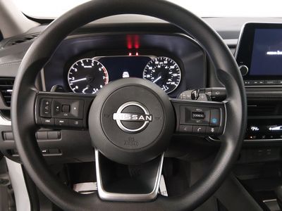 2024 Nissan Rogue — photo 12 view