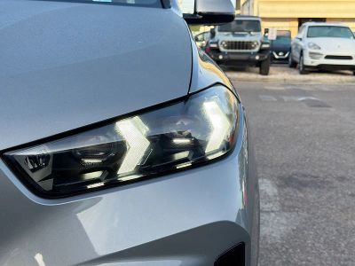 2026 BMW X5 — photo 9 view