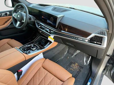 2026 BMW X5 — photo 13 view