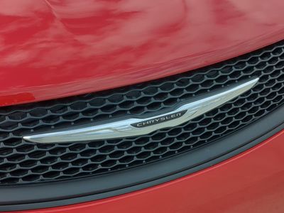 2026 Chrysler Voyager - Photo 13