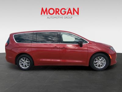 2026 Chrysler Voyager - Photo 8