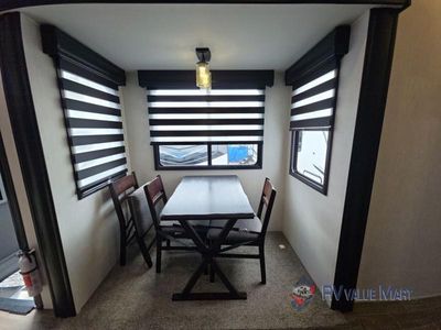 2022 Forest River RV Cherokee Arctic Wolf Suite - Photo 22