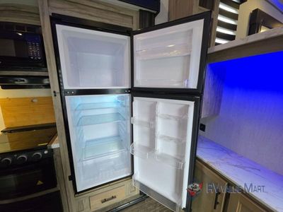 2022 Forest River RV Cherokee Arctic Wolf Suite - Photo 19