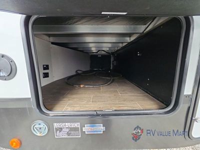 2022 Forest River RV Cherokee Arctic Wolf Suite - Photo 9