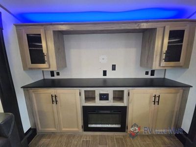 2022 Forest River RV Cherokee Arctic Wolf Suite - Photo 11