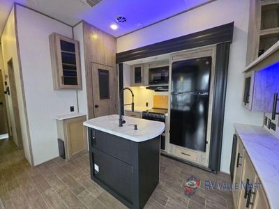 2022 Forest River RV Cherokee Arctic Wolf Suite - Photo 14