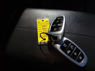 2024 Hyundai Tucson — photo 15 view