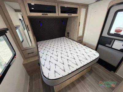2026 Grand Design Imagine XLS — photo 33 view