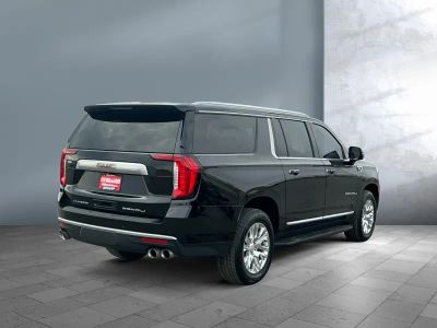2022 GMC Yukon XL - Photo 6