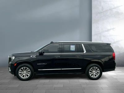 2022 GMC Yukon XL - Photo 3