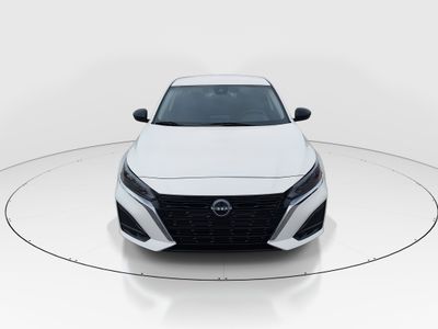 2025 Nissan Altima - Photo 2