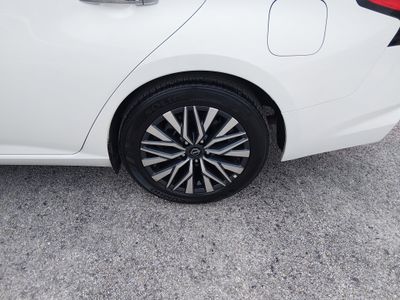2025 Nissan Altima - Photo 10