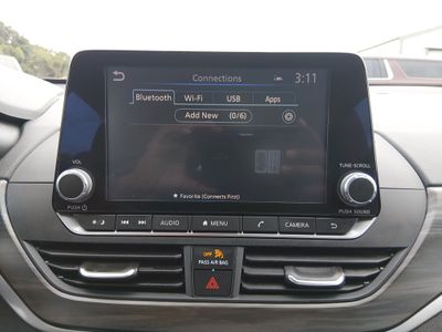 2025 Nissan Altima - Photo 18