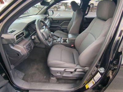 2024 Toyota Tacoma - Photo 8