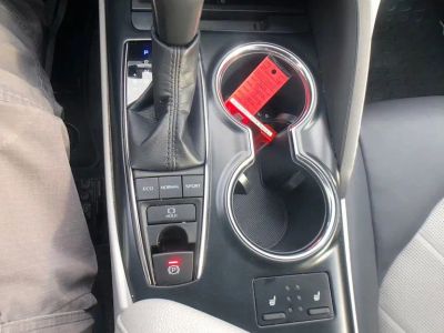 2019 Toyota Camry XLE - Photo 32