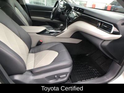 2019 Toyota Camry XLE - Photo 15