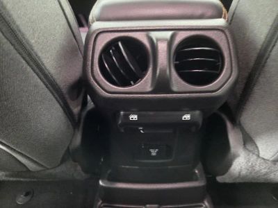 2025 Jeep Wrangler — photo 26 view