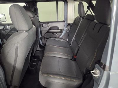 2025 Jeep Wrangler — photo 24 view