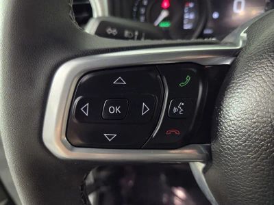 2025 Jeep Wrangler — photo 18 view